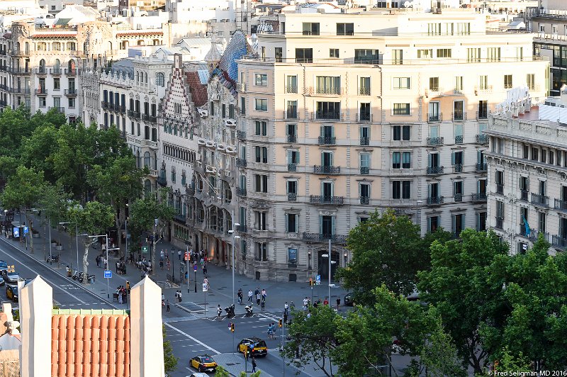 20160529_203314 D4S.jpg - Casa Batlló is the result of a total restoration in 1904 of an old conventional house built in 1877.  View from Majestic Hotel